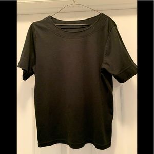 Woman’s short sleeve dress tee shirt